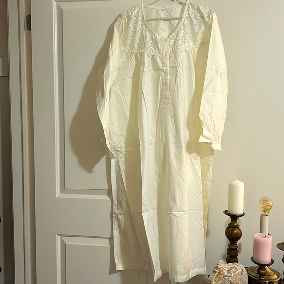 Cotton Nightdress - Size Large - Picture 2 of 7